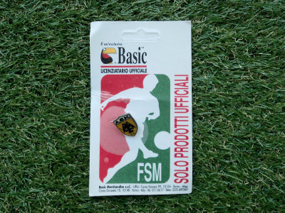 1993-1995 AEK Athens Official Basic pin (2)