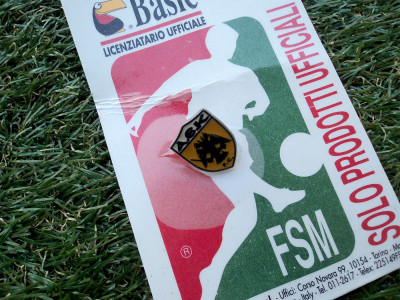 1993-1995 AEK Athens Official Basic pin (2)