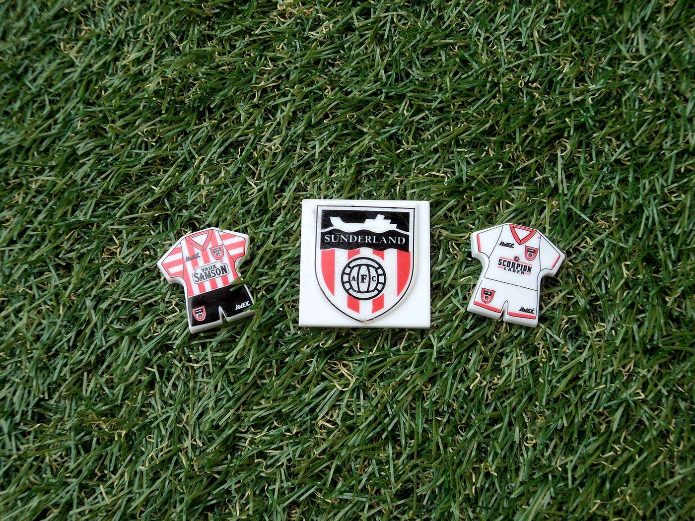 1996-1997 Sunderland Set of 3 Fridge magnets