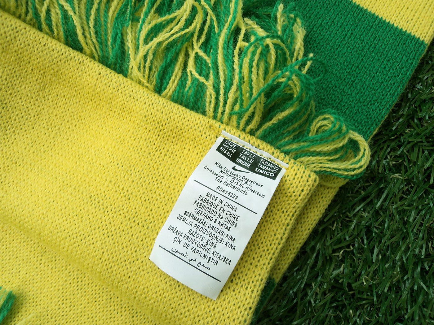 Brazil Nike scarf