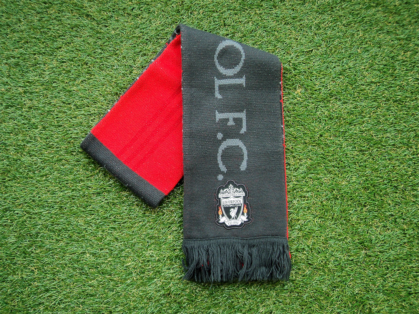 Liverpool Adidas scarf (3)