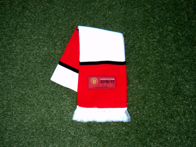 2016-2017 Manchester United Members Limited edition scarf