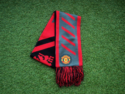 Manchester United Nike scarf