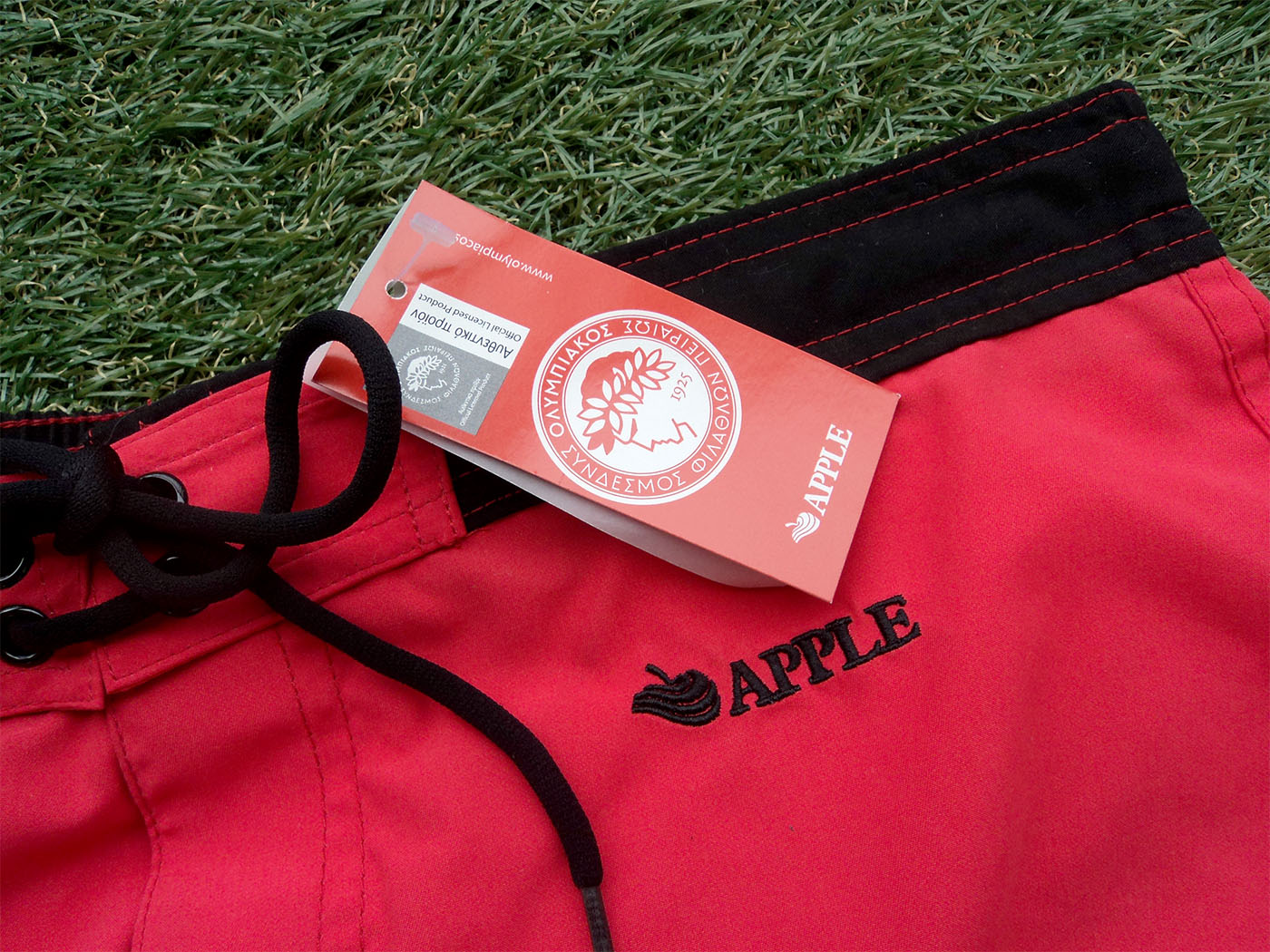 Olympiakos Official Apple swimshorts - Large