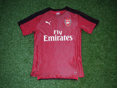 2017-2018 Arsenal training shirt - Small