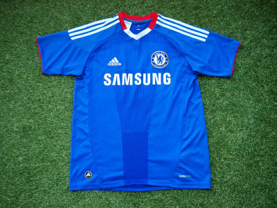 2010-2011 Chelsea home shirt - Small