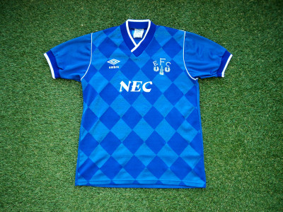 1986-1989 Everton home shirt - Small (34" - 36")