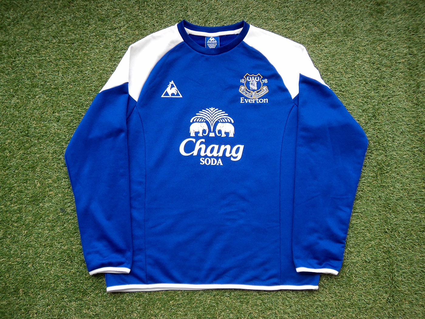 2011-2012 Everton training jumper - Large