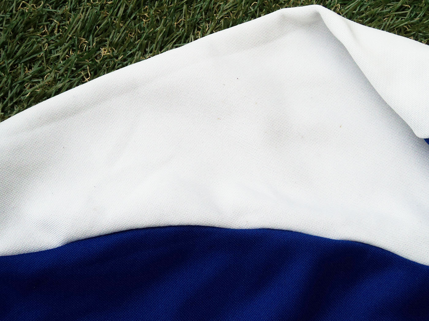 2011-2012 Everton training jumper - Large