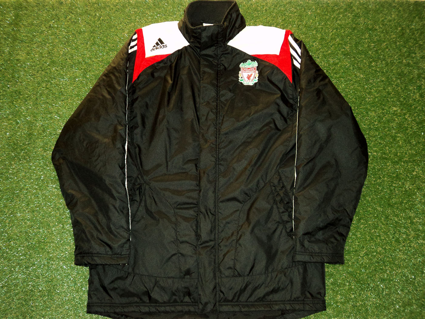 2007-2008 Liverpool padded bench coat - Large (42"-44")