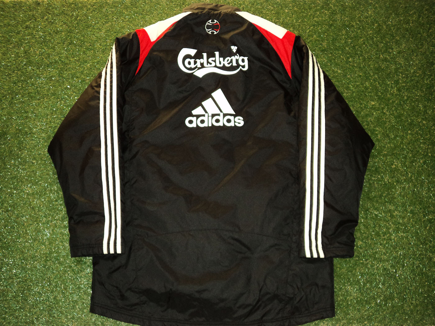 2007-2008 Liverpool padded bench coat - Large (42"-44")