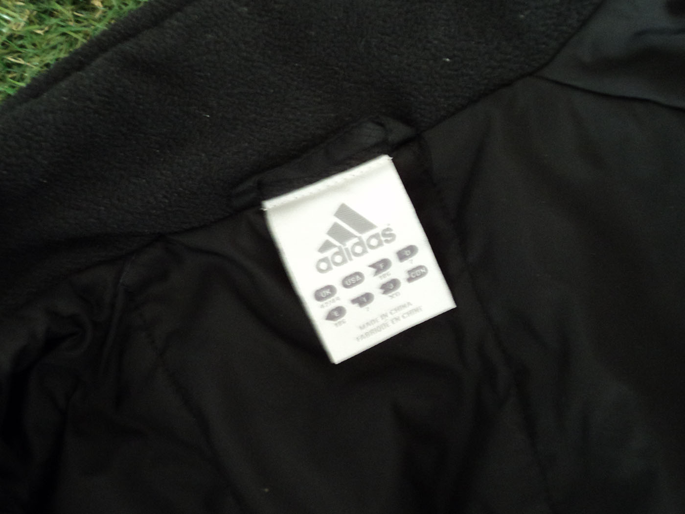 2007-2008 Liverpool padded bench coat - Large (42"-44")