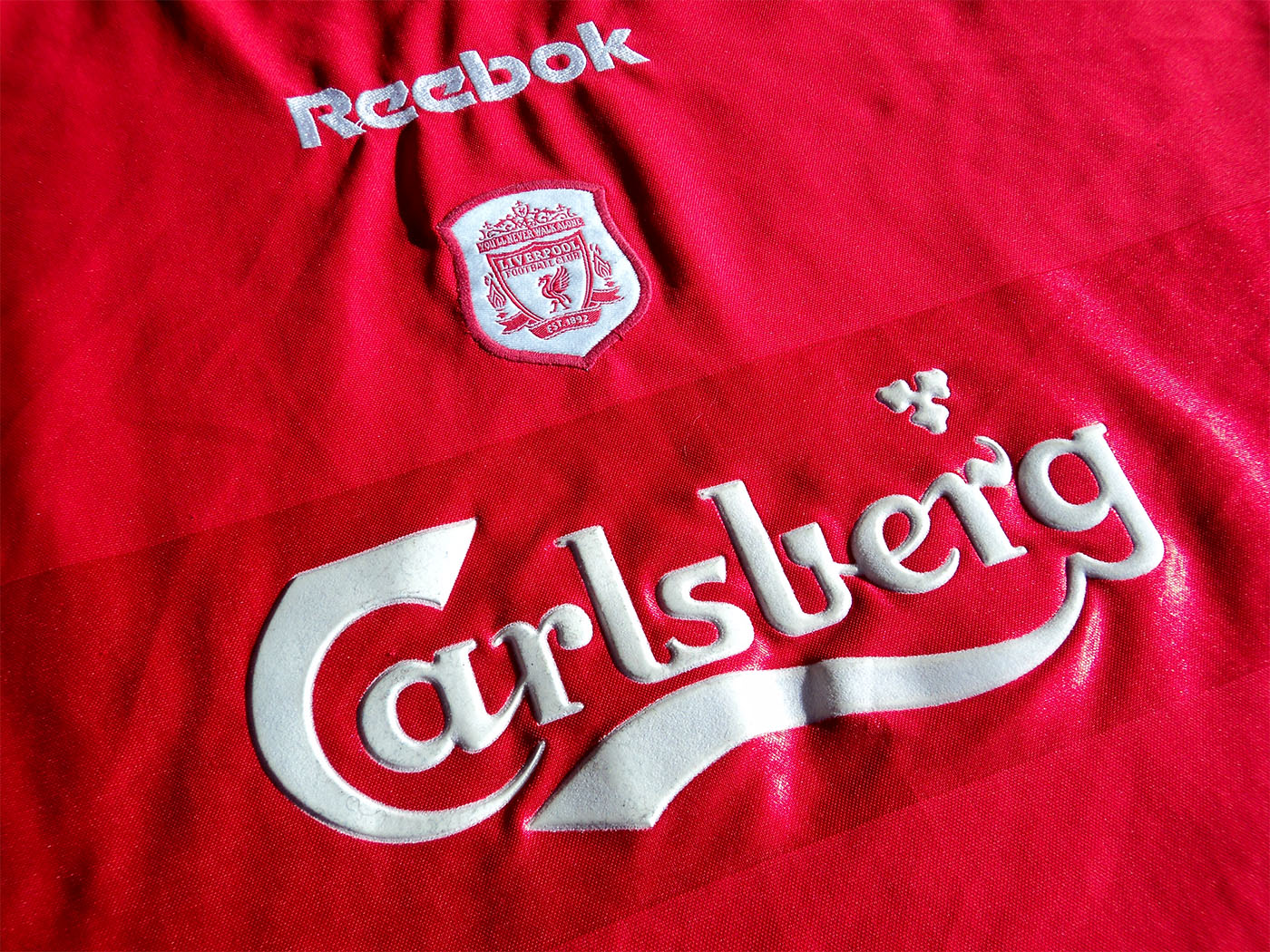 2000-2002 Liverpool home shirt - XLarge (46" - 48")