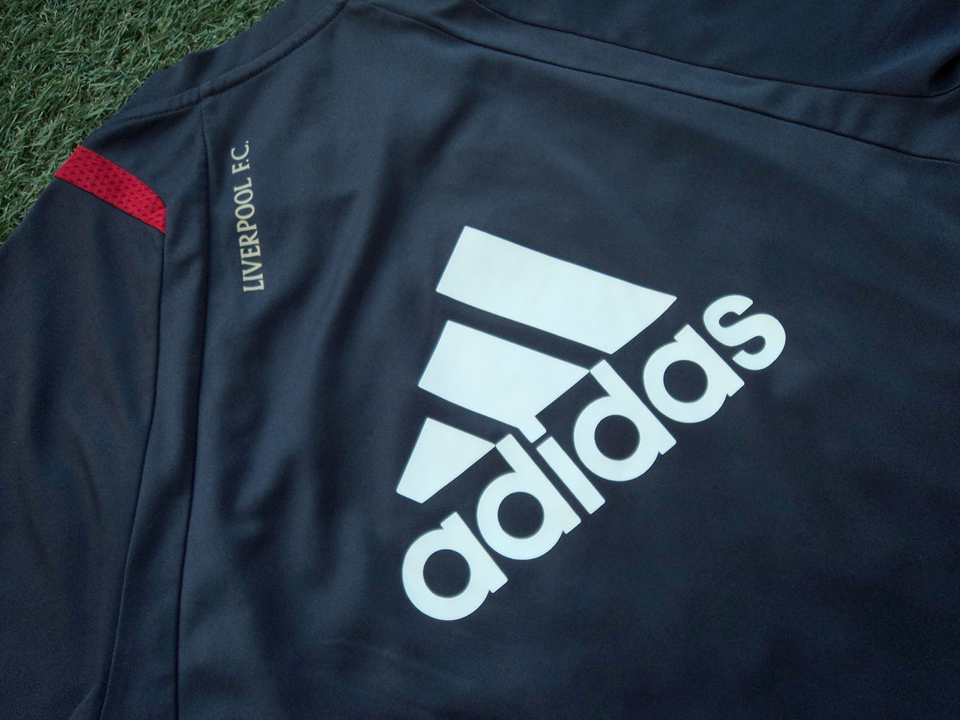 2009-2010 Λίβερπουλ προπονητική φανέλα - Medium