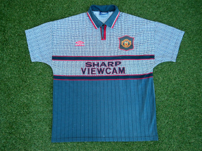 1995-1996 Manchester United away shirt - Large