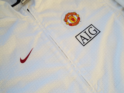 2009-2010 Manchester United track jacket - XXLarge