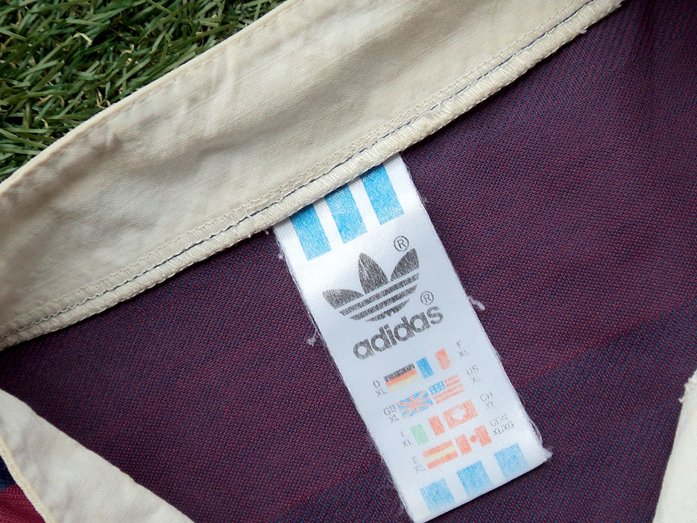 1995-1996 Νιουκάστλ Γιουνάιτεντ εκτός έδρας φανέλα - XLarge