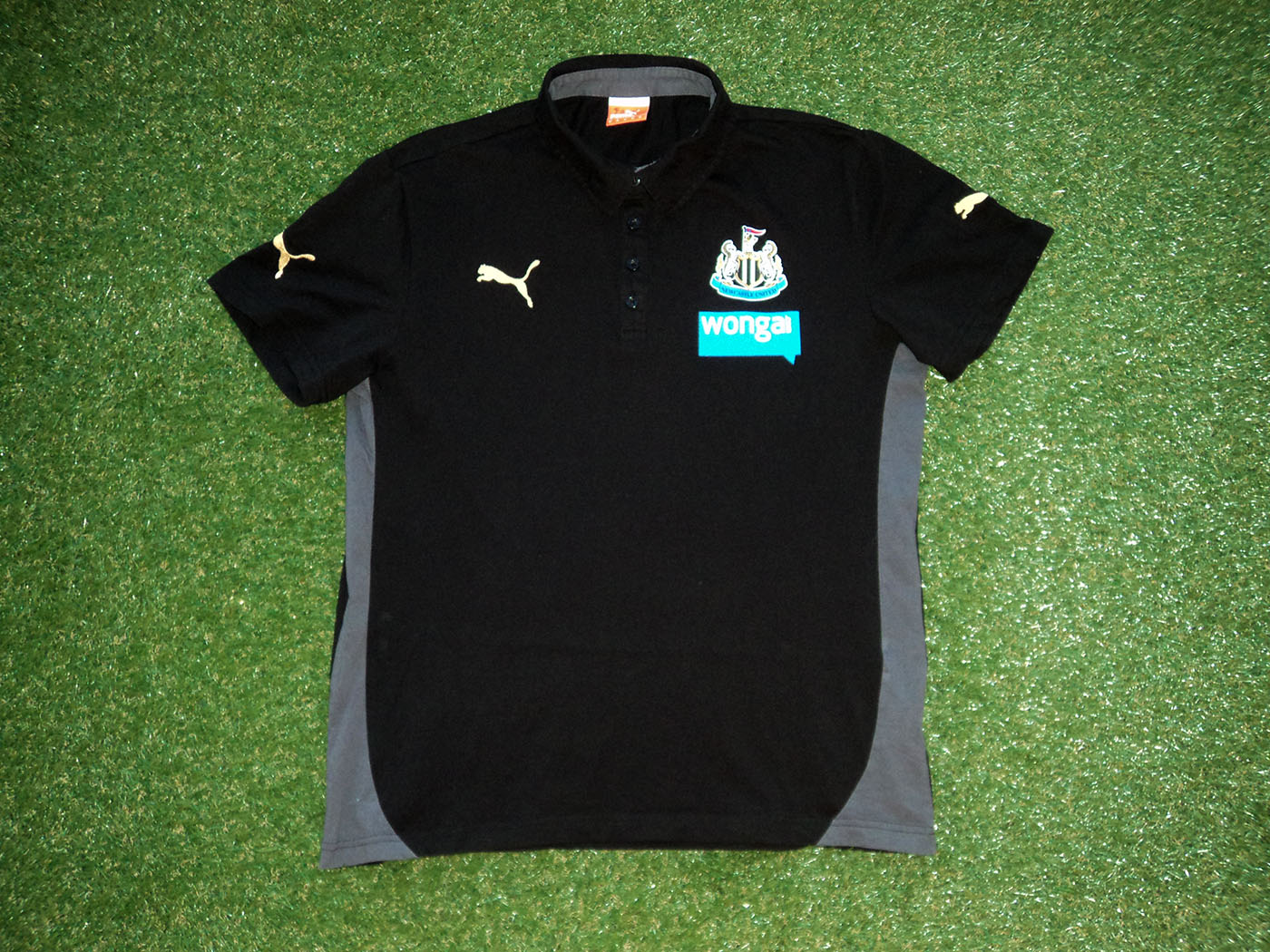 2014-2015 Newcastle United polo shirt - Medium