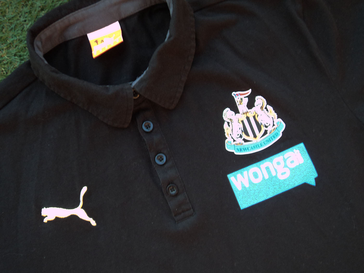 2014-2015 Newcastle United polo shirt - Medium