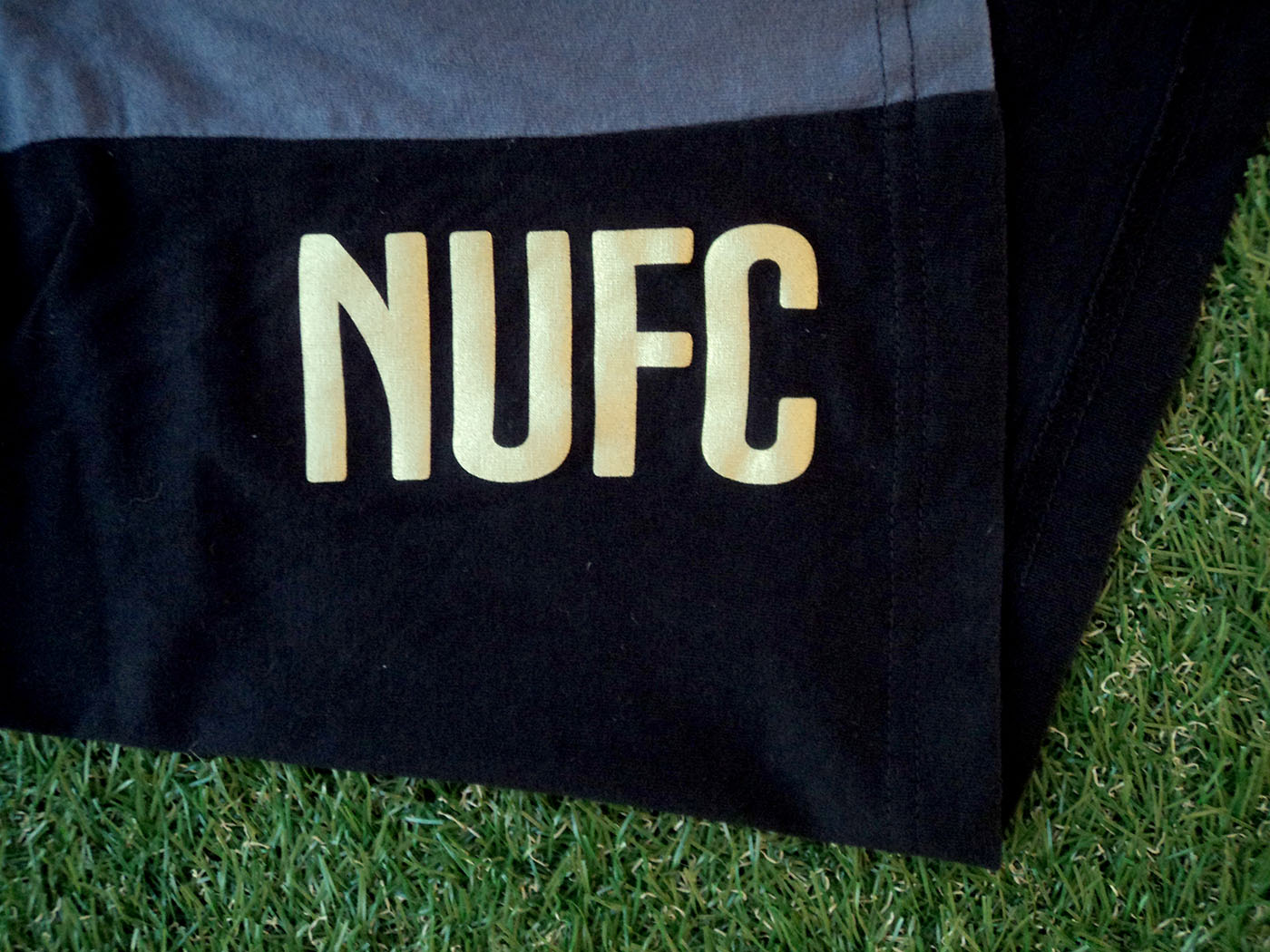 2014-2015 Newcastle United polo shirt - Medium
