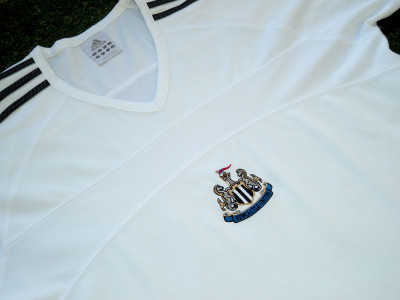 2003-2004 Newcastle United training shirt - XLarge