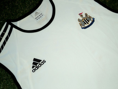 2005-2006 Newcastle United training vest - Large