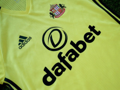 2016-2017 Sunderland training shirt - Medium