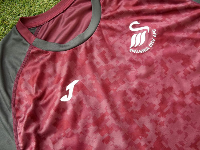 2018-2019 Σουόνσι προπονητική φανέλα - Medium/Large