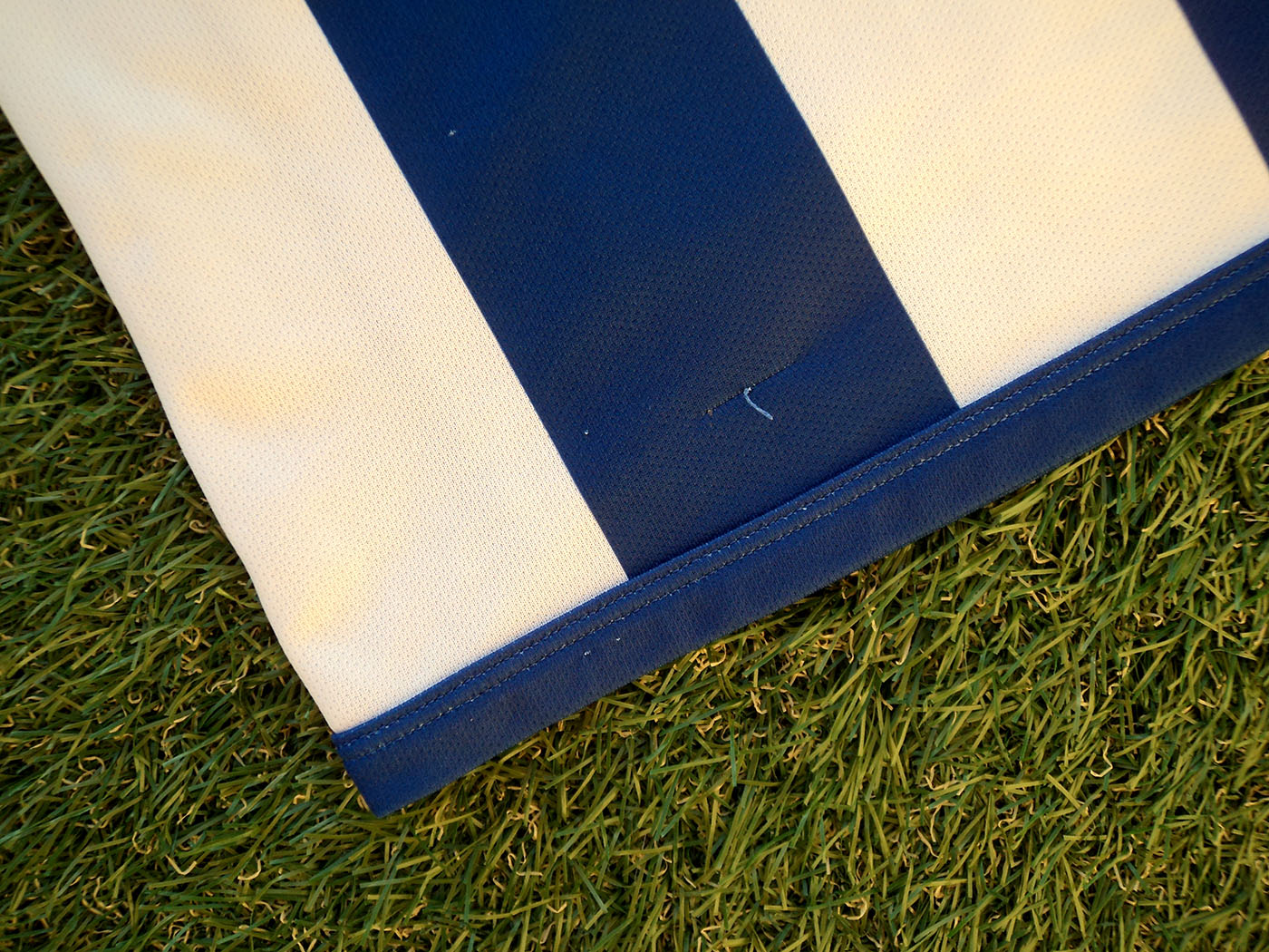 2016-2017 Wigan home shirt - Small
