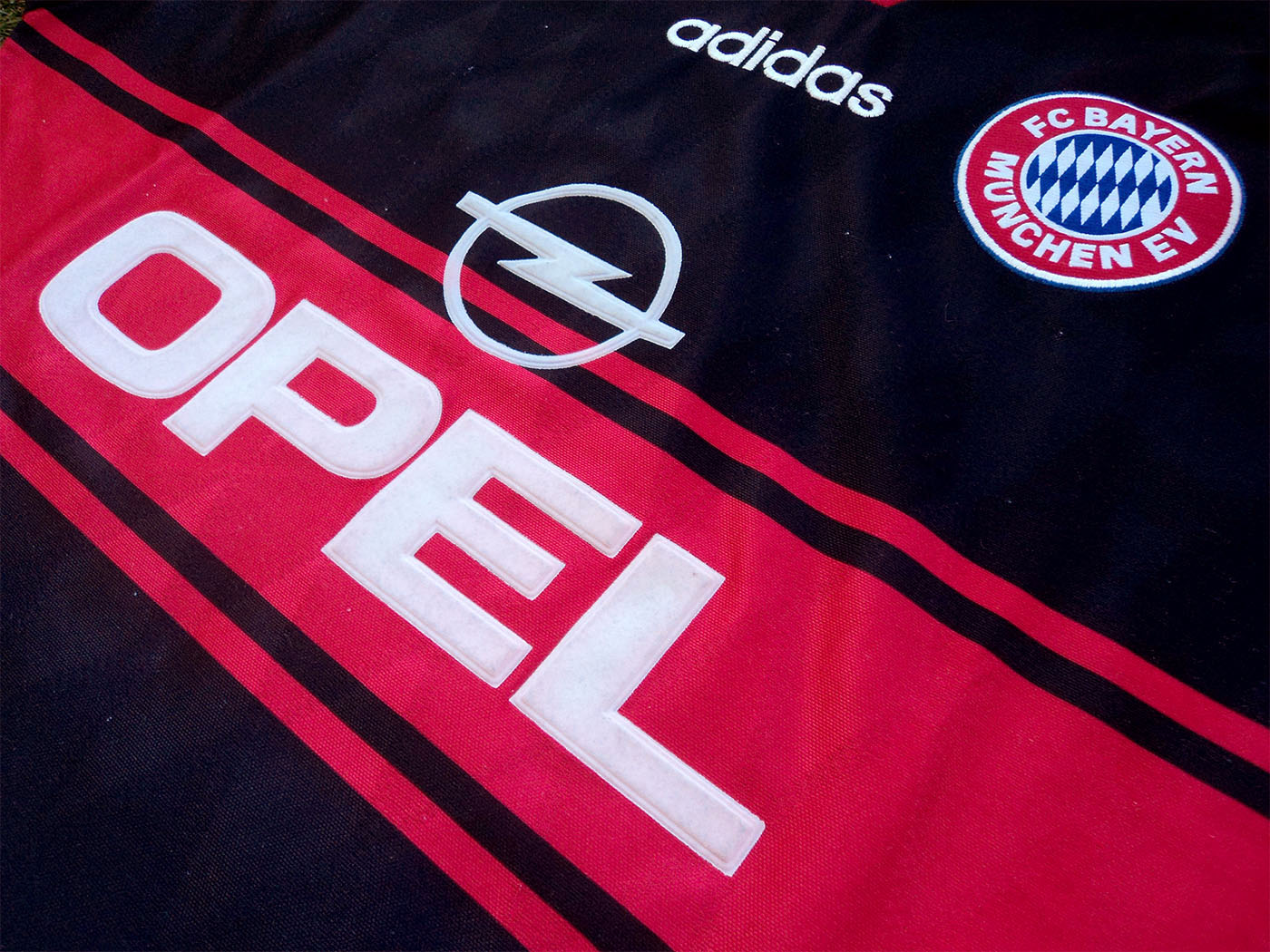 1997-1999 Bayern Munich away shirt - Medium
