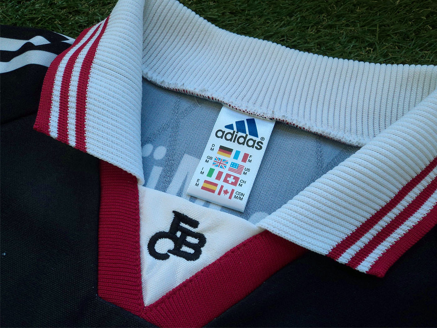 1997-1999 Bayern Munich away shirt - Medium