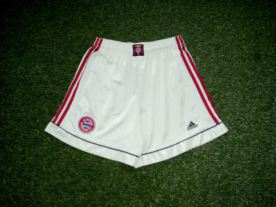 1998-2000 Bayern Munich away shorts - Large