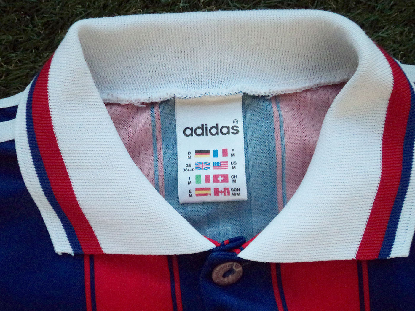 1995-1997 Bayern Munich Home Shirt Nr 18 Klinsmann - Medium