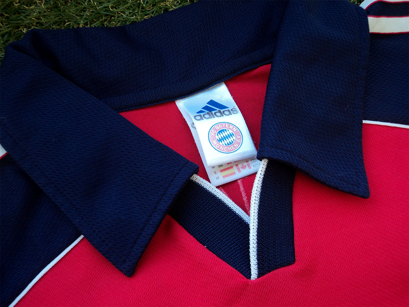 1999-2001 Bayern Munich home shirt - Medium