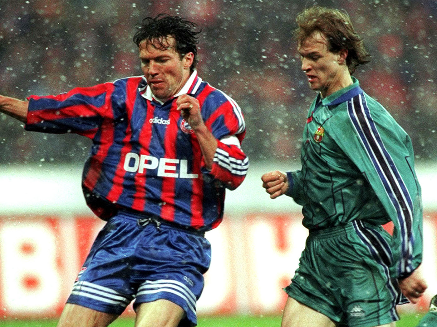 1995-1997 Bayern Munich home shorts - XLarge