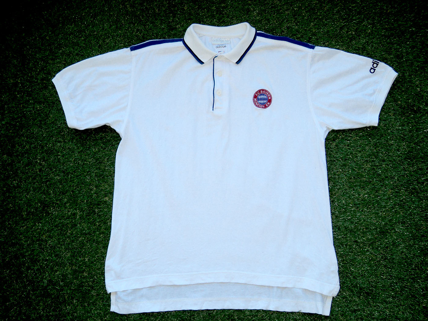 1991-1993 Bayern Munich polo shirt - Medium