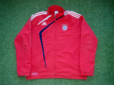 2009-2010 Bayern Munich track jacket - Large/XLarge (44" - 46")