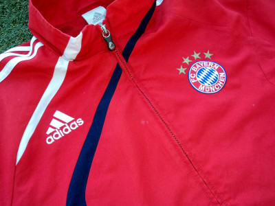2009-2010 Bayern Munich track jacket - Large/XLarge (44" - 46")