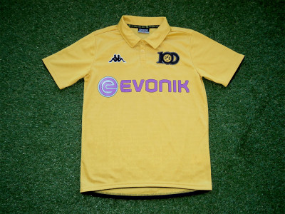 2009-2010 Borussia Dortmund Centenary shirt - Small (176)