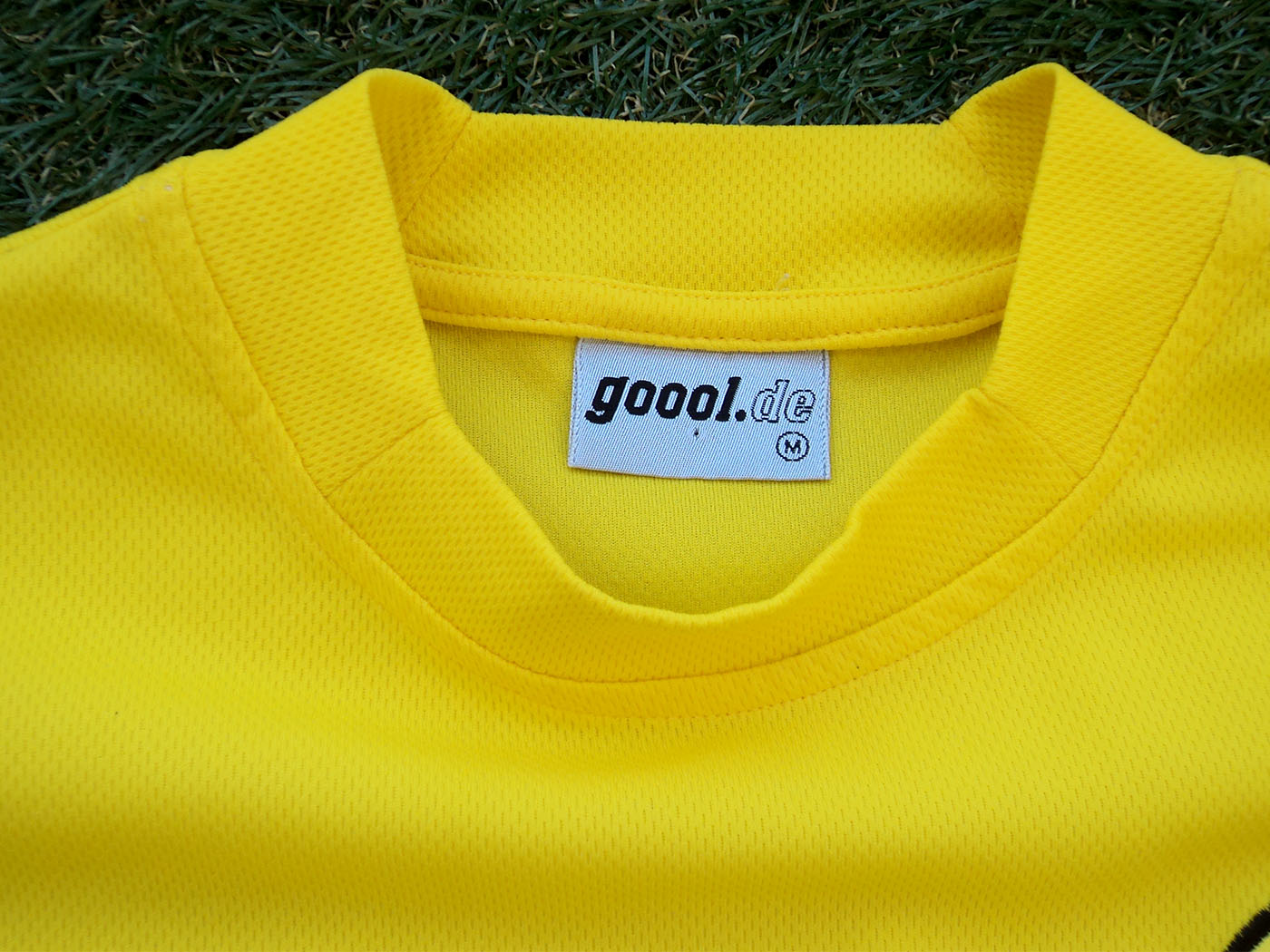 2002-2003 Borussia Dortmund home shirt - Medium