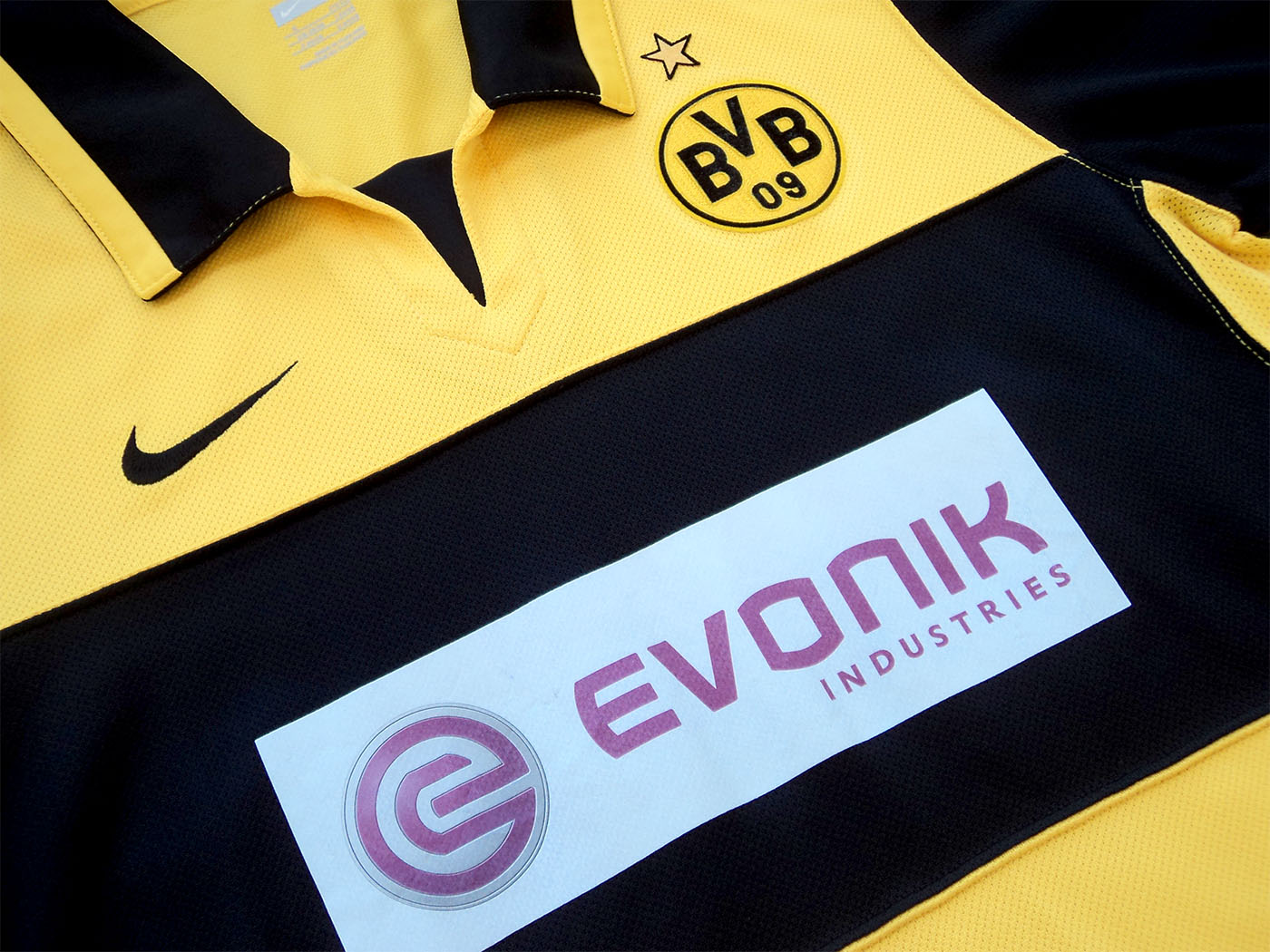 2007-2008 Borussia Dortmund home shirt - Small