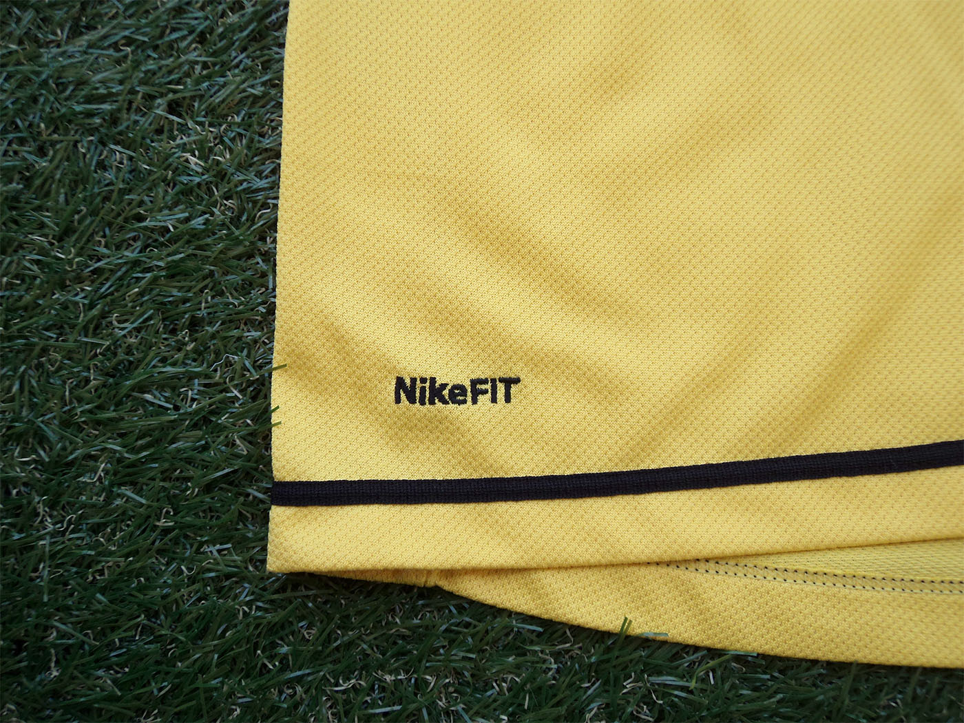 2007-2008 Borussia Dortmund home shirt - Small