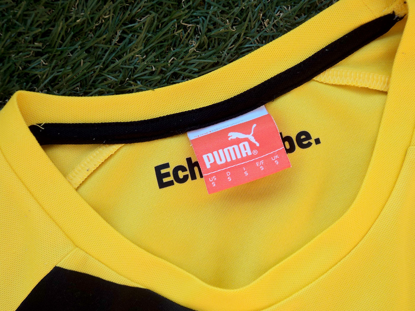 2014-2015 Borussia Dortmund home shirt - Small
