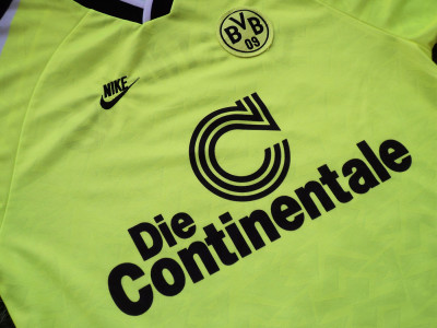 1995-1996 Borussia Dortmund home shirt - Large (2)