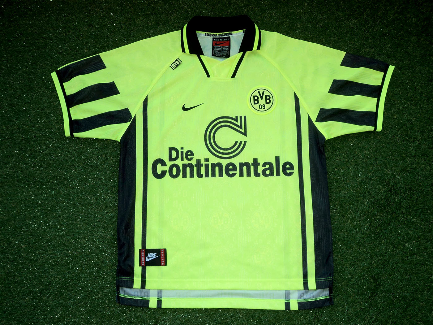 1996-1997 Borussia Dortmund home shirt - Large