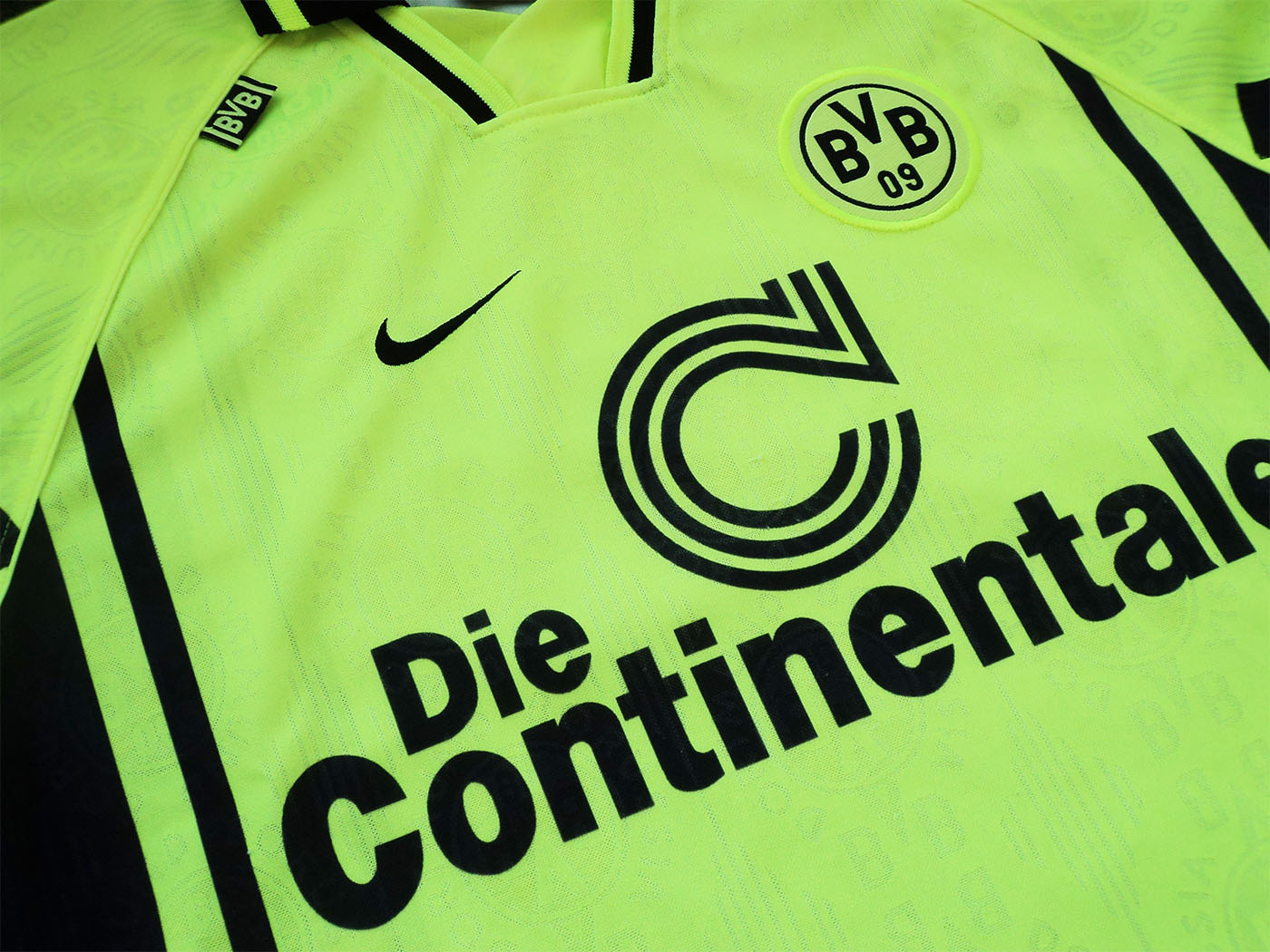 1996-1997 Borussia Dortmund home shirt - Large
