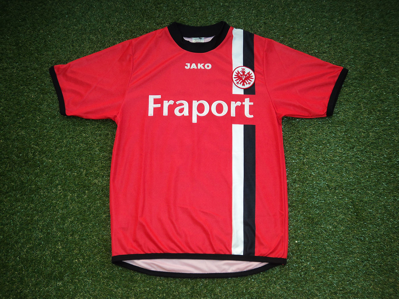 2005-2006 Eintracht Frankfurt home shirt Nr18 Amanatidis - Small