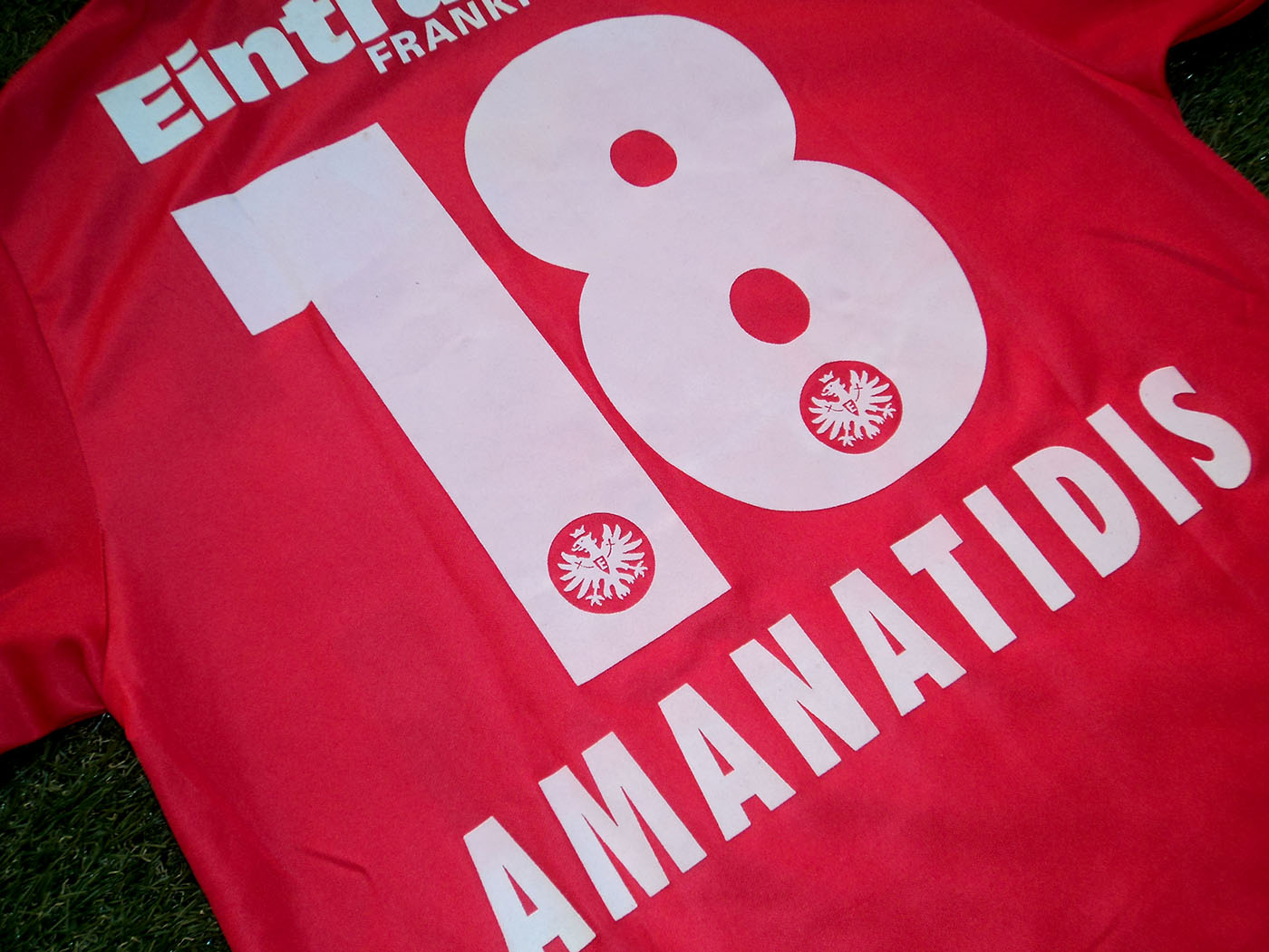 2005-2006 Eintracht Frankfurt home shirt Nr18 Amanatidis - Small