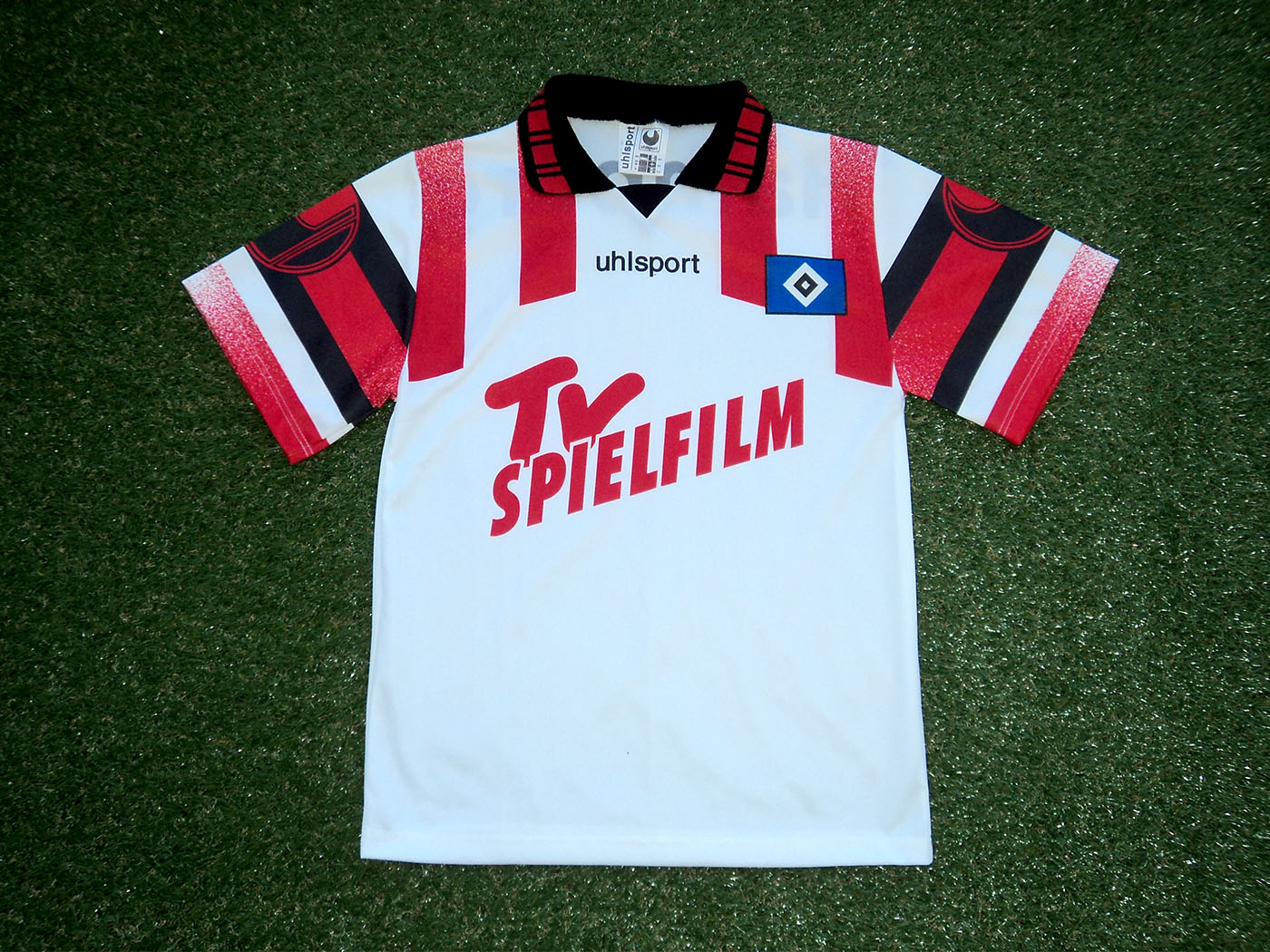 1995-1996 Hamburg home shirt - Small (34" - 36")