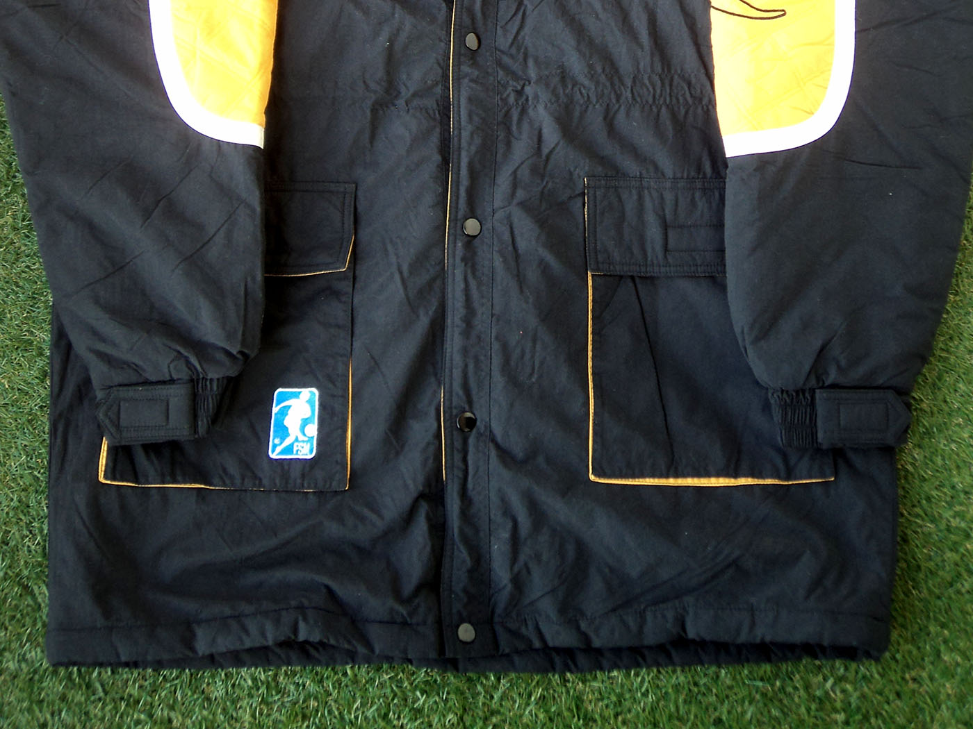 1994-1995 AEK Athens bench coat - Large